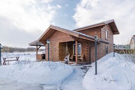 Дом на берегу, База отдыха Мурашики, Пермский