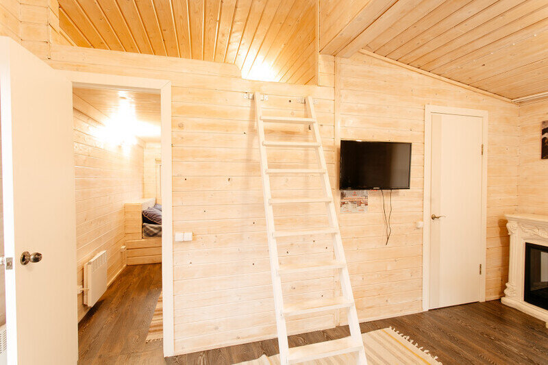 Домик 6-местный (№3, с сауной)