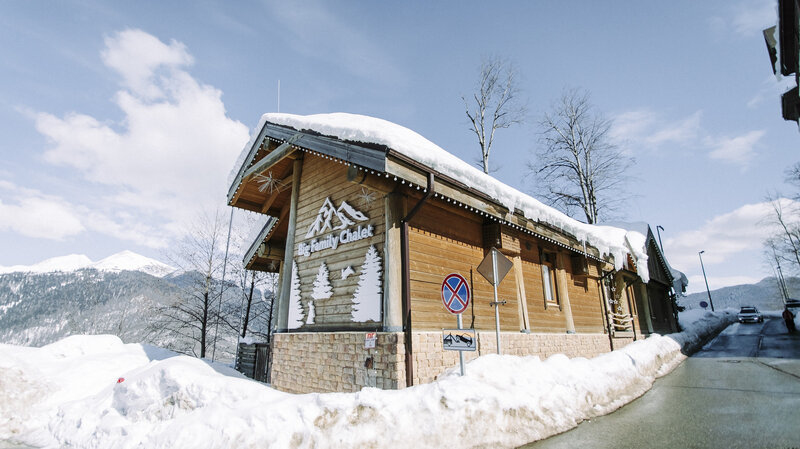 Внешний вид, зима | Big Family Chalet With Jacuzzi, Краснодарский край