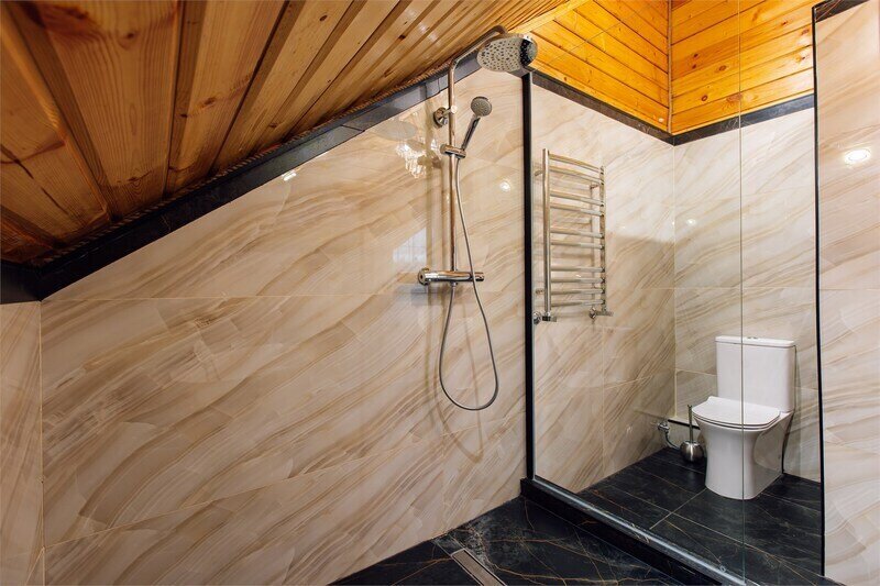 Дом 6-местный Делюкс из бруса