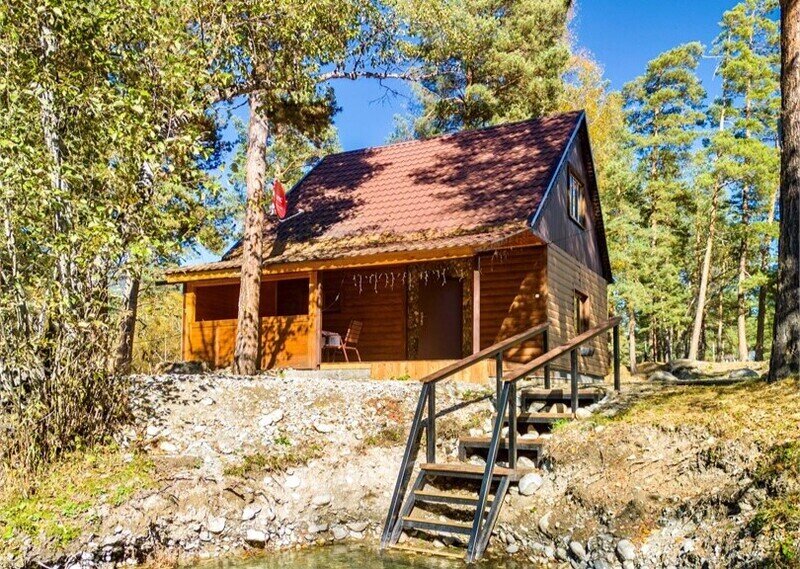 Коттедж 5-местный (Дом с баней)