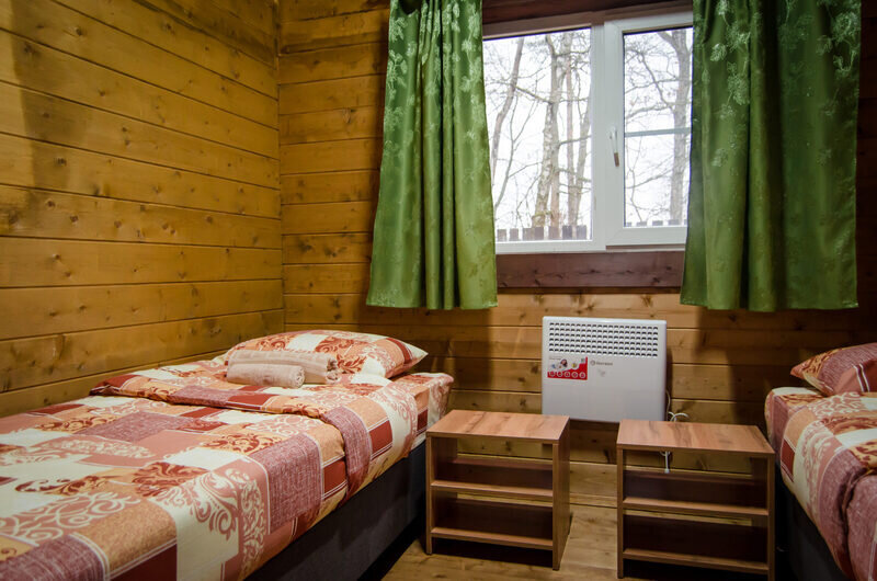 Коттедж 4-местный (большой)