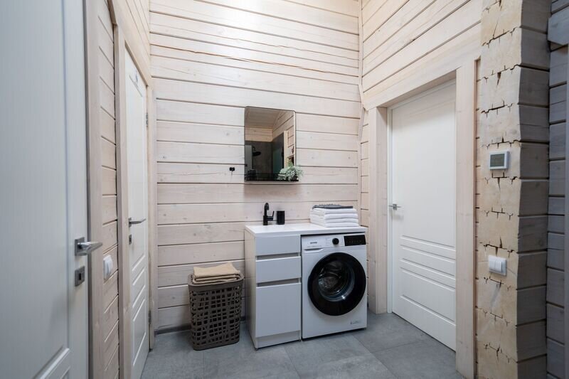 Зона санузлов и душевых