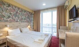 Стандартный 2-местный 1-й категории (с ремонтом, балкон), Пансионат Пицунда ОП, Пицунда