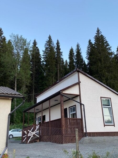 Гостиница Гостевой дворик, Республика Карелия, Сортавальский район Сортавала поселок Рускеала поселок Кирьявалахти