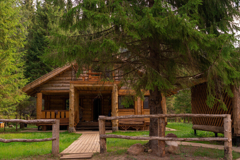 Усадьба 8-местный (Еловая)