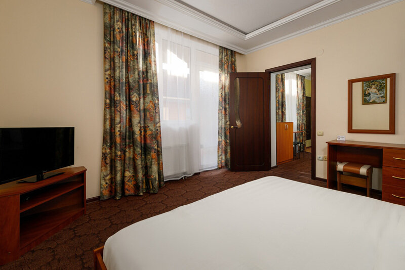 Семейный 5-местный  (с балконом)