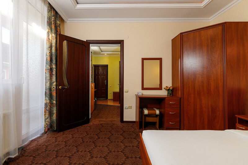 Семейный 5-местный  (с балконом)