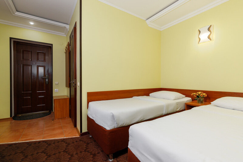 Семейный 5-местный (без балкона, 1 этаж)