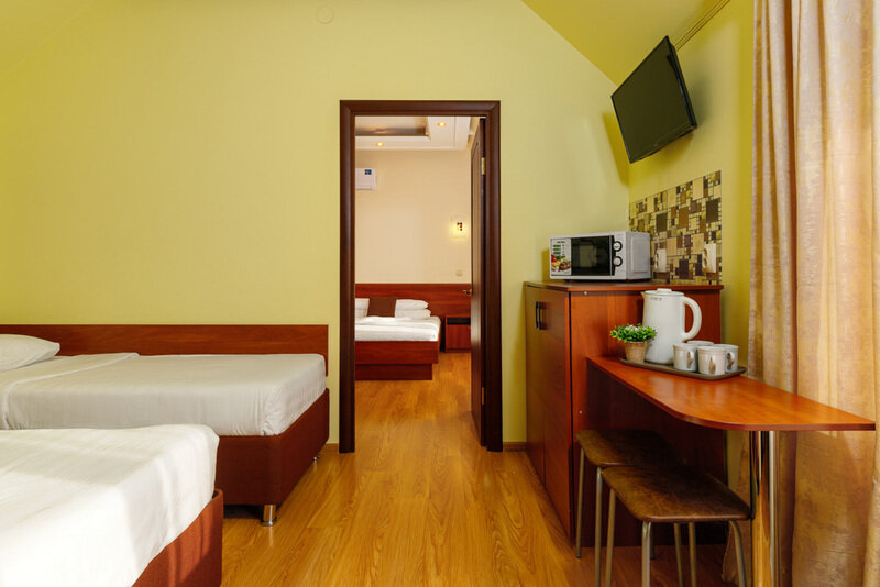 Семейный 5-местный (с балконом, вид на море)