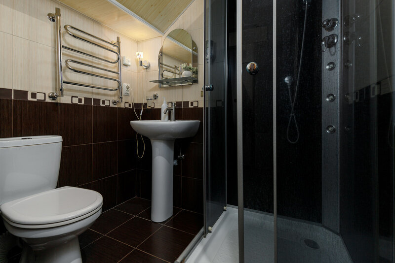 Номер 3-местный (2-спальной кроватью, вид на бассейн)