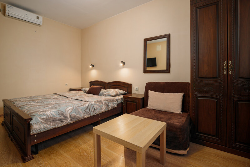 Номер 3-местный (с 2-спальной кроватью)