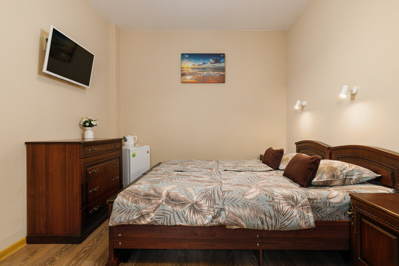 Номер 3-местный (с 2-спальной кроватью)