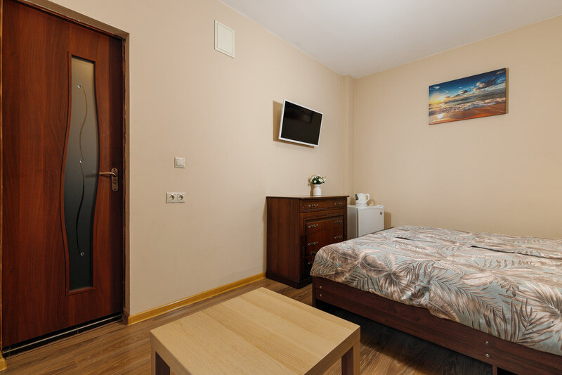 Номер 3-местный (с 2-спальной кроватью)