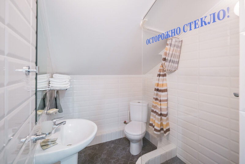 Апартаменты 4-местный 2-комнатный (с кухней, мансарда)