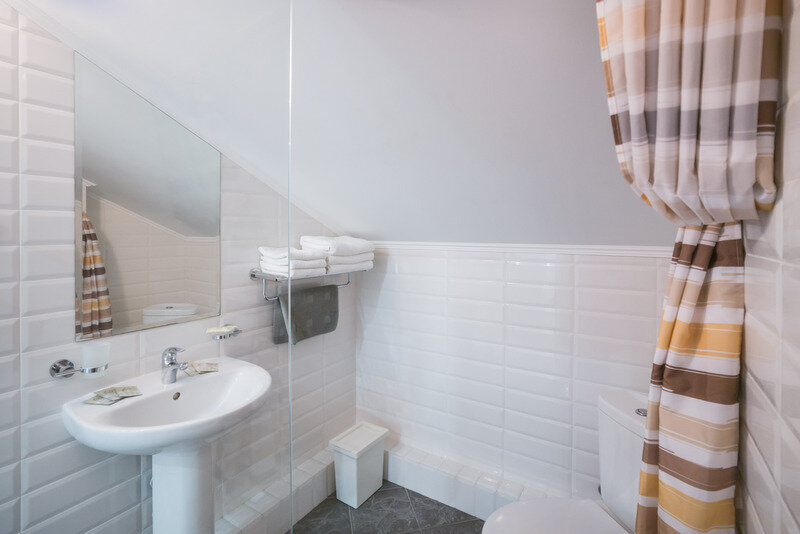 Апартаменты 4-местный 2-комнатный (с кухней, мансарда)