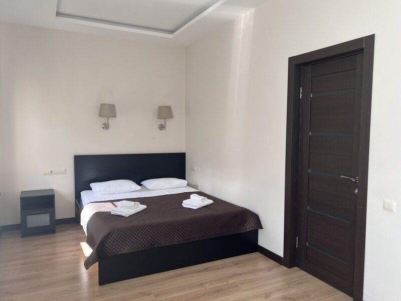 Люкс 4-местный (с видом на горы)