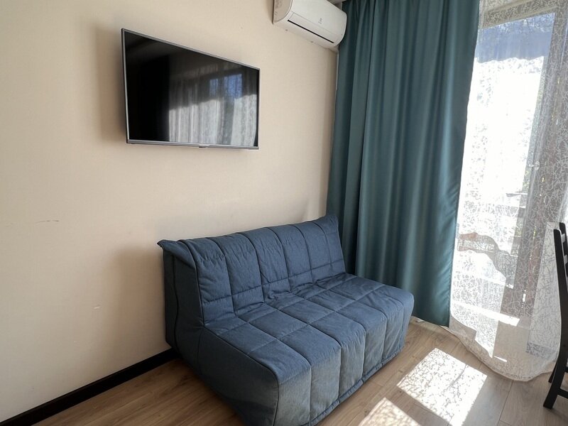 Люкс 4-местный (с видом на горы)