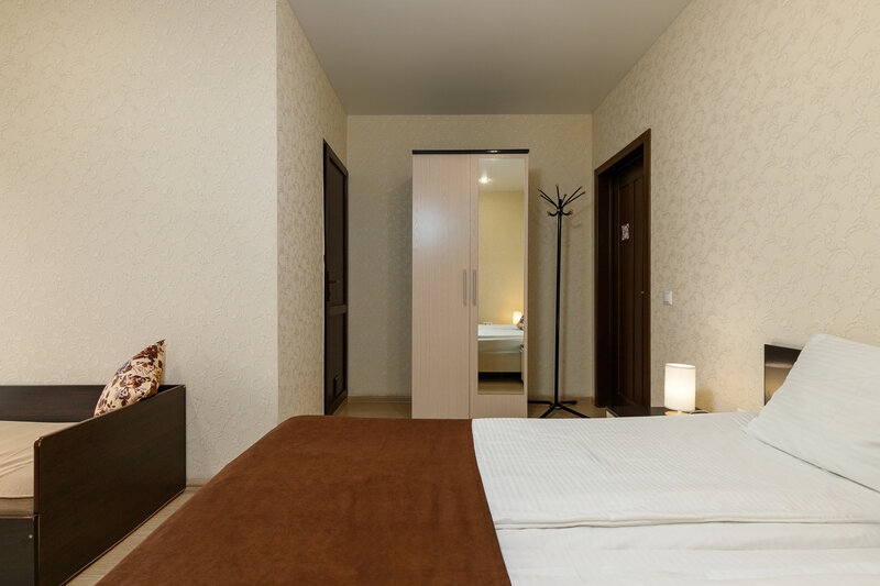 Стандартный 3-местный (TWIN, с балконом)