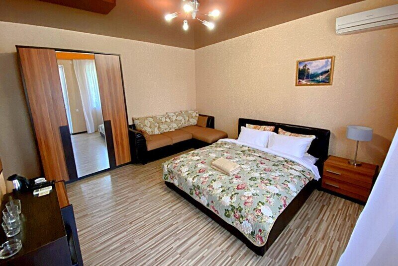 Комфорт 4-местный (с балконом)