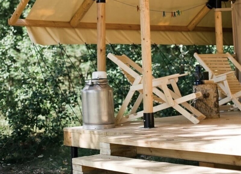 Лесной глэмпинг