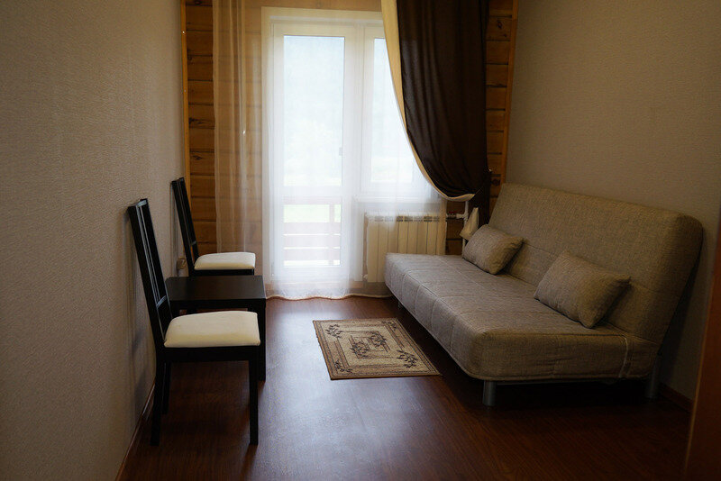 2м 2к 1 кат с балконом