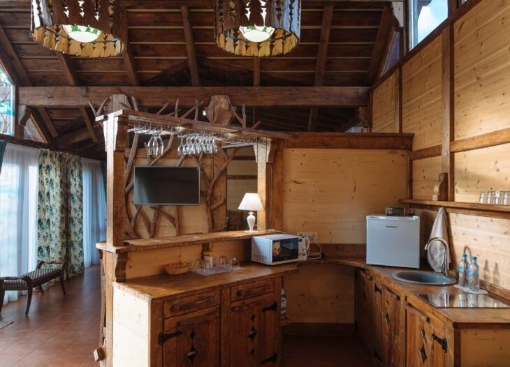 Семейный 4-местный (Люкс Изба)