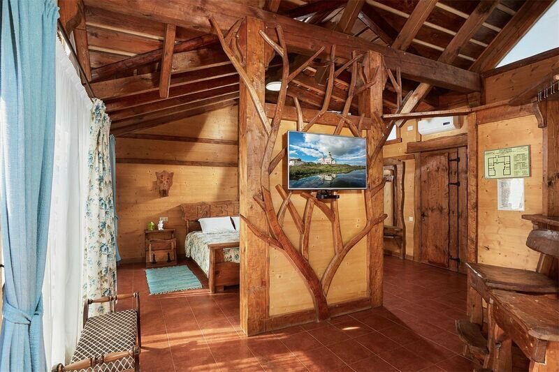 Семейный 4-местный (Люкс Изба)