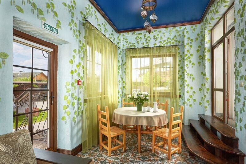 Семейный 5-местный (с террасой и отдельным входом)