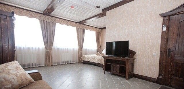 Студио 3-местный