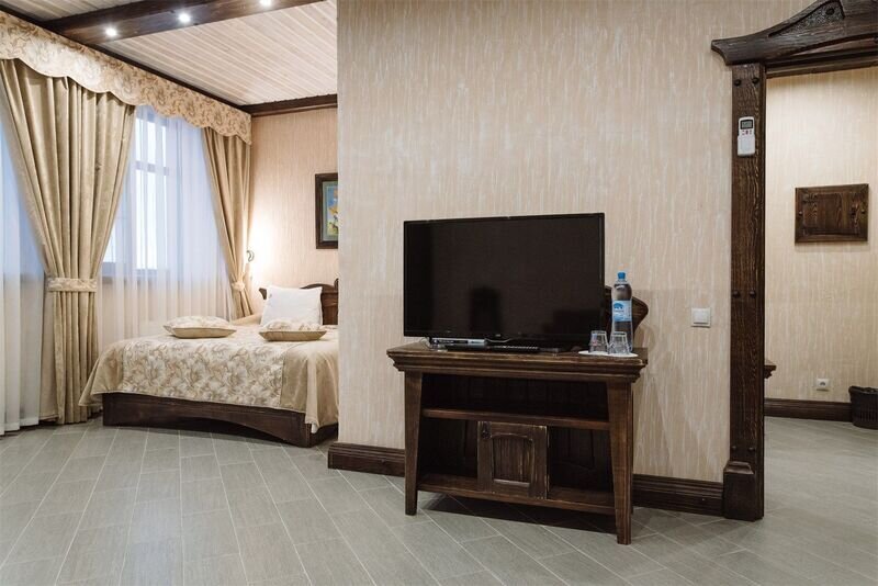 Студио 3-местный