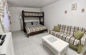 Комфорт плюс 2-местный в доме №20, База отдыха Красный Курган, Павловский район