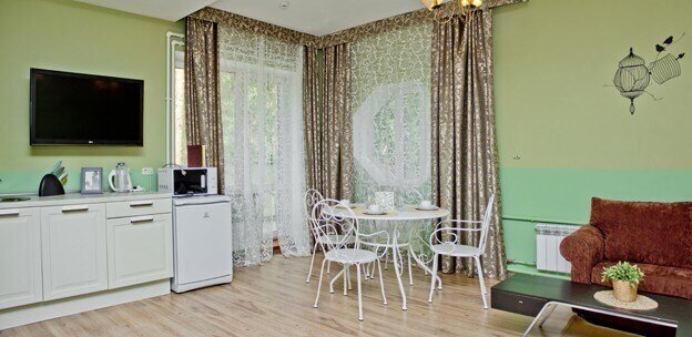 Делюкс Фэмили