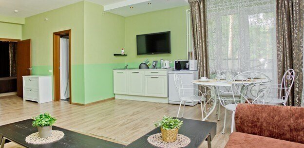 Делюкс Фэмили