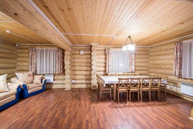 Коттедж 12-местный (Карельский дом)