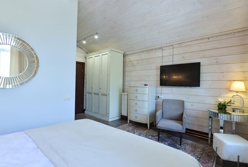 Коттедж Лесной