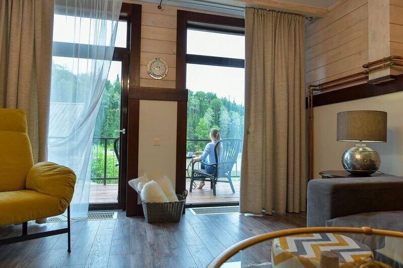 Коттедж Лесной