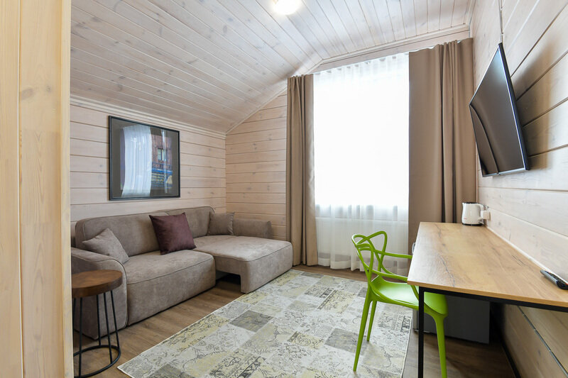 Студия (Горный)