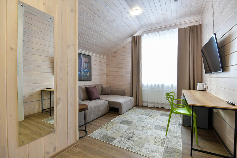 Студия (Горный)