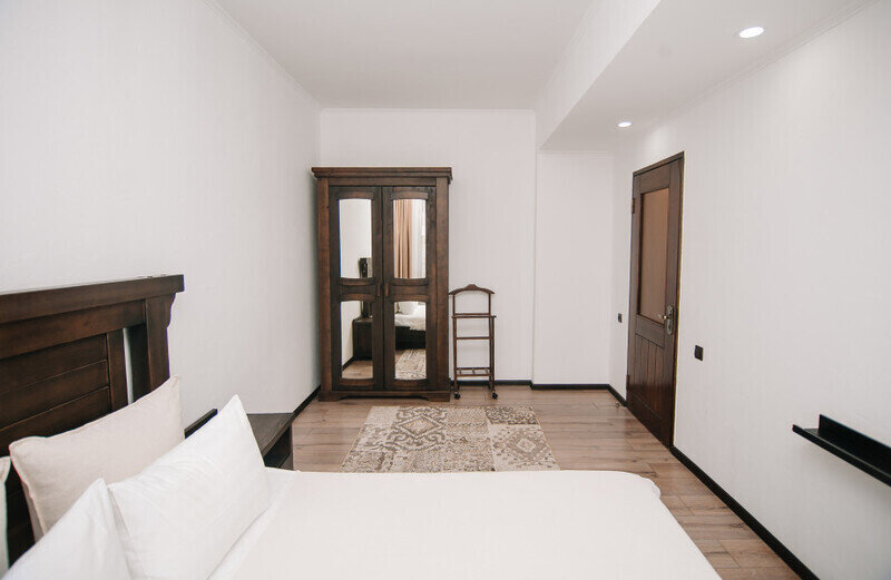 Стандартный 4-местный 2-комнатный (вид на горы)