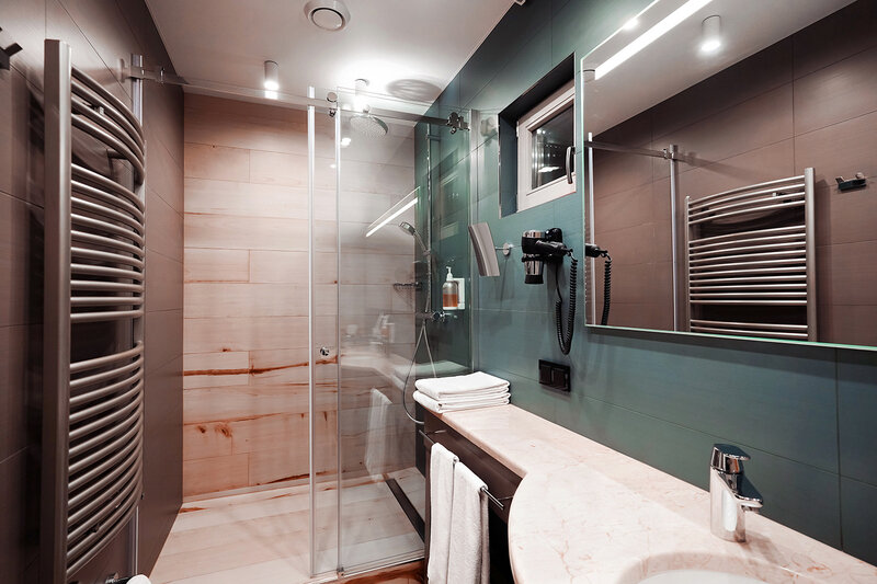 Коттедж 4-местный (с 2 спальнями)