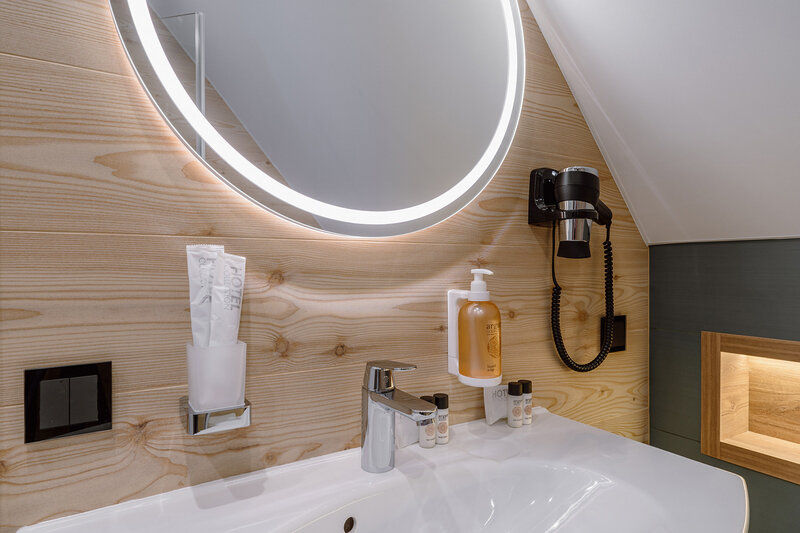 Коттедж 4-местный (с 2 спальнями)