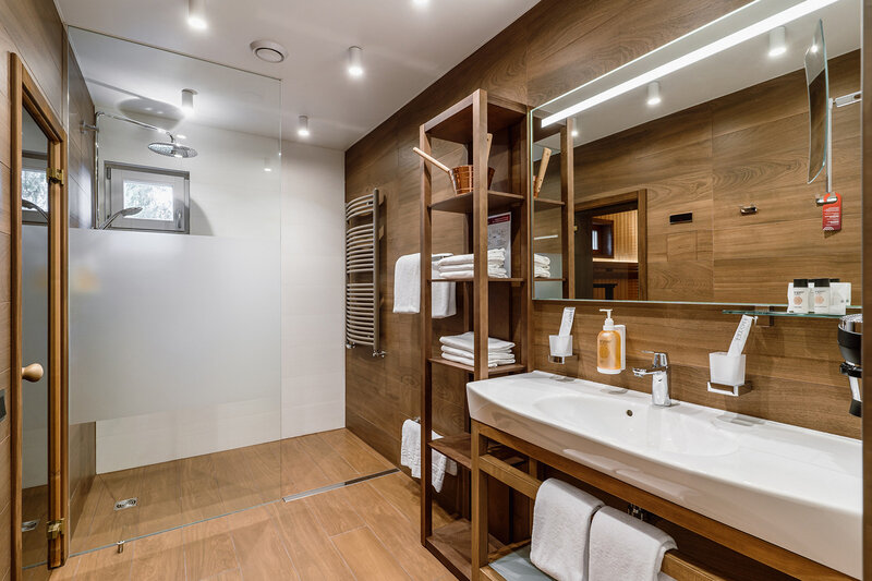 Коттедж 6-местный (с 3 спальнями)