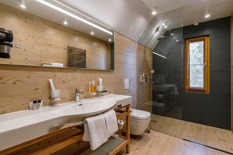 Коттедж 6-местный (с 3 спальнями)