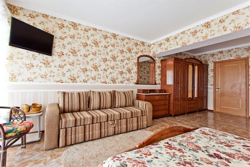 Полулюкс 3-местный 1-комнатный (с балконом)