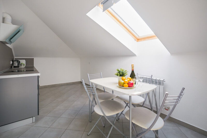 Апартаменты 4-местный 2-комнатный (с кухней, мансарда)