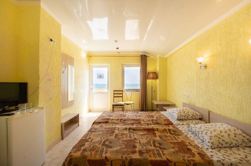 Домик 2-местный каменный (с видом на море)