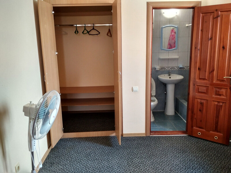 Полулюкс 4-местный 2-комнатный (3)