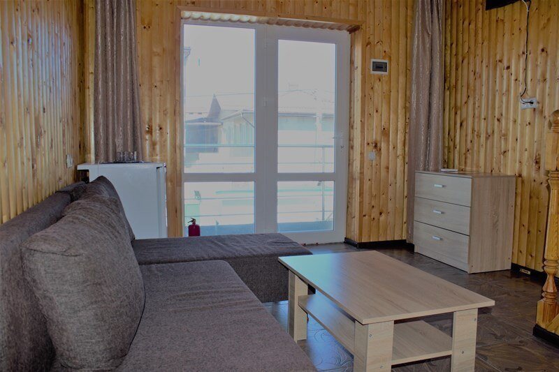 на 1 этаже (2-комнатный)