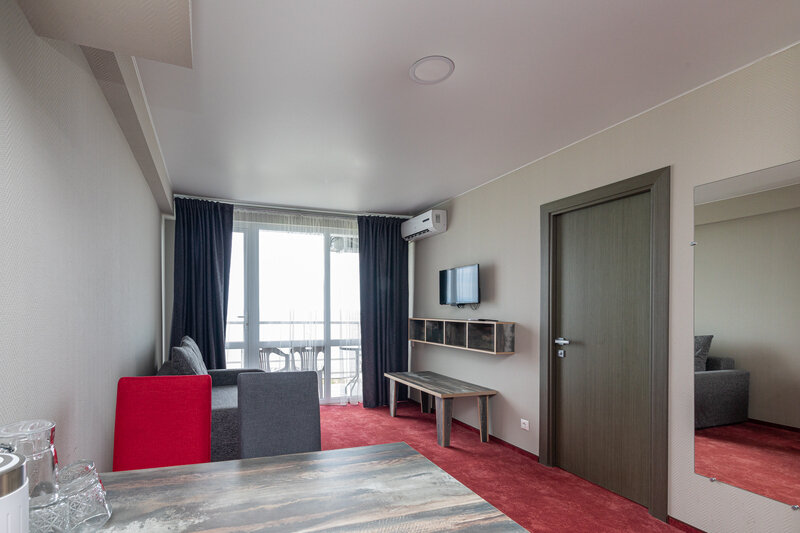 Люкс 2-местный 2-комнатный (с ремонтом)  Апсны